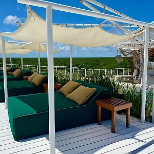 mx-tulum.quintano-roohotels.com/